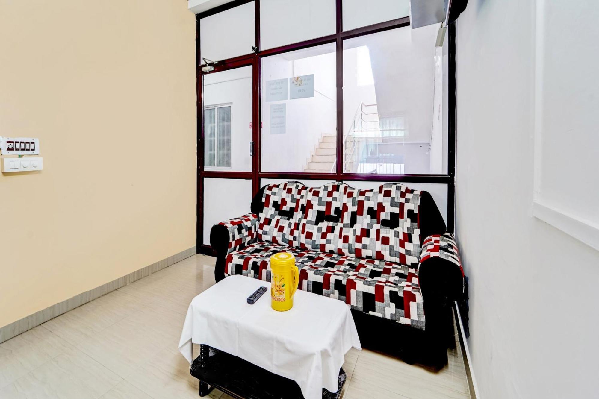 Super Hotel O Okkilipalayam コインバトール エクステリア 写真
